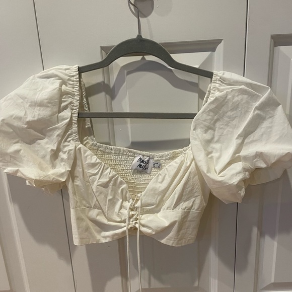 Princess Polly Tops - Princess Polly puff sleeve top